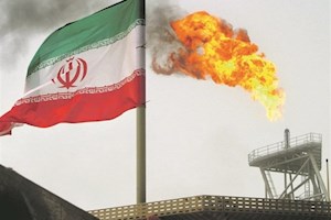 قیمت نفت با احتمال عدم تمدید معافیت‌ از تحریم ایران جهش کرد